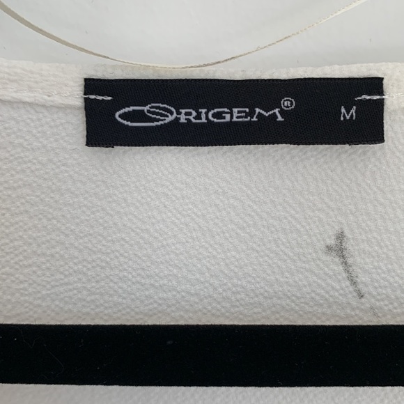 ORIGEM | White Cape Like Blouse with Trim Details. Size M - Picture 3 of 5